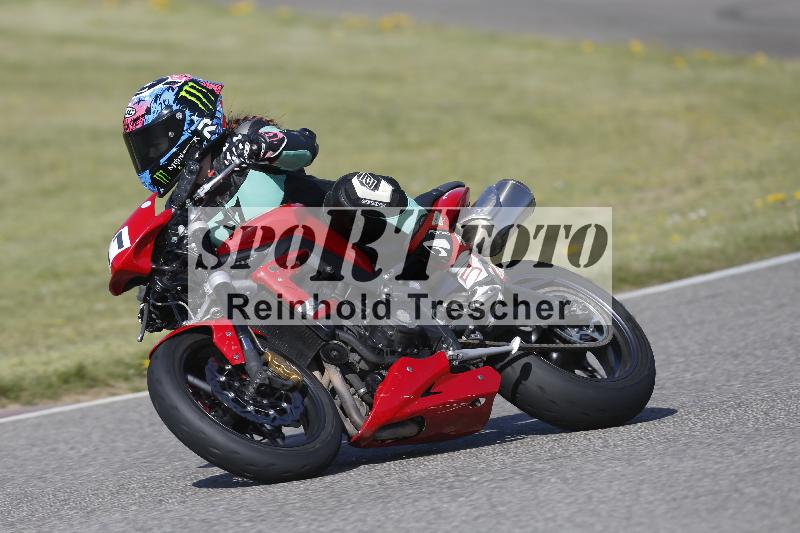 /07 09.04.2026 Cornu Master School ADR/Gruppe blau/11